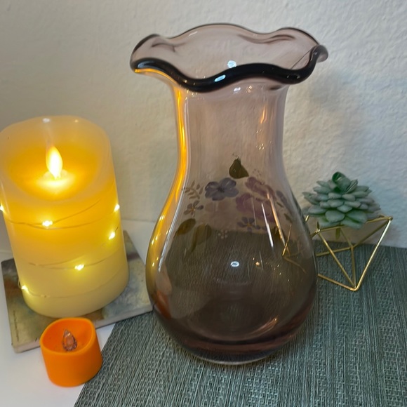 ๐ Hand Painted Lilac Glass Vase ๐ - Picture 11 of 16